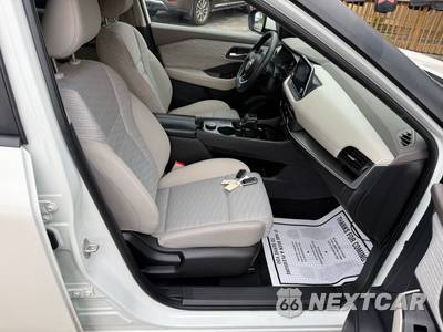 2023 Nissan Rogue SV - zdjęcie 40 z 124 - miniatura