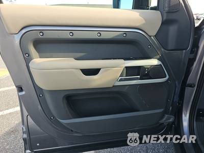 2021 Land Rover Defender 110 X-Dynamic HSE - zdjęcie 9 z 27 - miniatura