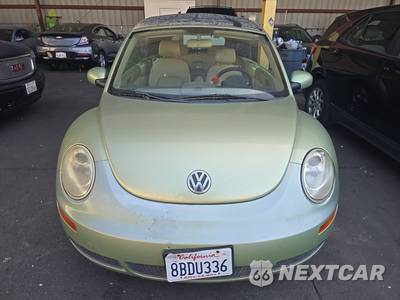 2008 Volkswagen New Beetle Convertible SE - zdjęcie 2 z 31 - miniatura