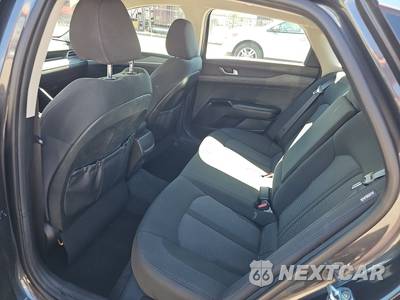 2023 Kia K5 LXS - zdjęcie 13 z 27 - miniatura