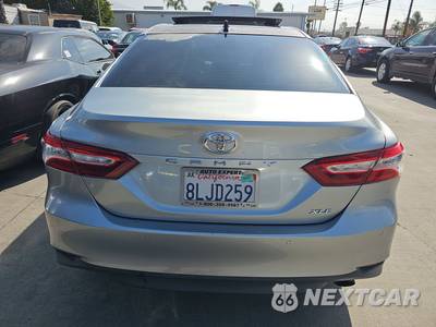 2019 Toyota Camry XLE - zdjęcie 5 z 33 - miniatura