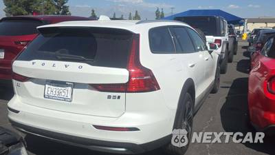 2025 Volvo V60 Cross Country B5 Plus - zdjęcie 20 z 31 - miniatura