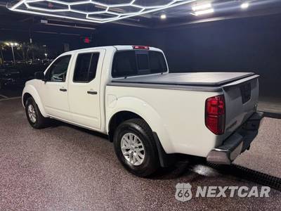 2018 Nissan Frontier SV Crew Cab Medium Bed - zdjęcie 5 z 35 - miniatura