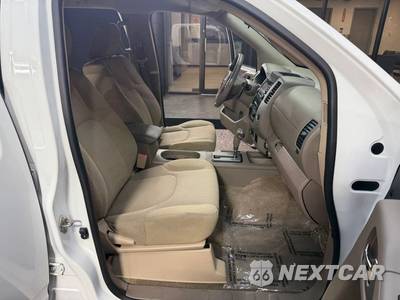 2018 Nissan Frontier SV Crew Cab Medium Bed - zdjęcie 32 z 35 - miniatura