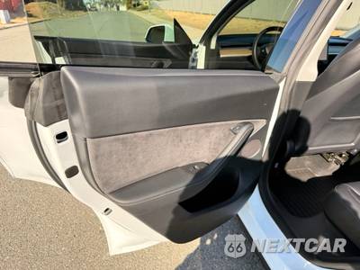 2022 Tesla Model Y Performance - zdjęcie 24 z 33 - miniatura