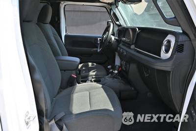 2024 Jeep Wrangler 4 Door Sahara - zdjęcie 13 z 18 - miniatura