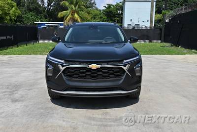 2025 Chevrolet Trax LT - zdjęcie 2 z 19 - miniatura
