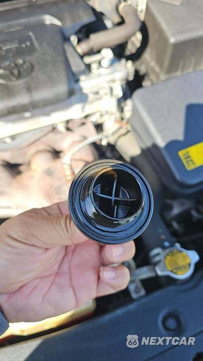 2013 Toyota Camry LE - zdjęcie 22 z 31 - miniatura