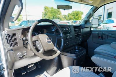 2016 GMC Savana 2500 Cargo Van 1WT 135.0" WB - zdjęcie 18 z 34 - miniatura