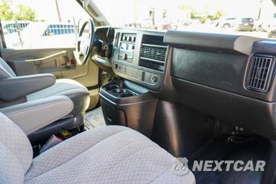 2016 GMC Savana 2500 Cargo Van 1WT 135.0" WB - zdjęcie 22 z 34 - miniatura
