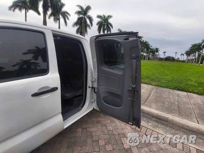 2014 Toyota Tacoma PreRunner Extended Cab Medium Bed w/Rear Doors - zdjęcie 23 z 37 - miniatura