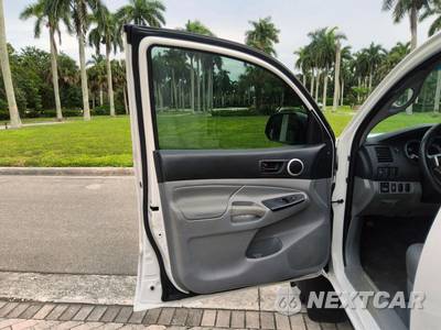 2014 Toyota Tacoma PreRunner Extended Cab Medium Bed w/Rear Doors - zdjęcie 19 z 37 - miniatura