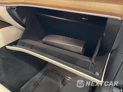 2025 Mercedes-Benz GLE 450e 4MATIC - zdjęcie 40 z 56 - miniatura