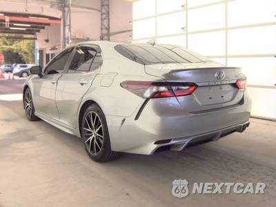 2023 Toyota Camry SE - zdjęcie 6 z 27 - miniatura