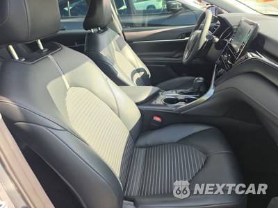 2023 Toyota Camry SE - zdjęcie 8 z 27 - miniatura
