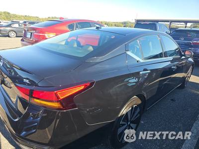 2019 Nissan Altima SL - zdjęcie 4 z 35 - miniatura