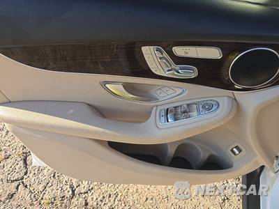 2016 Mercedes-Benz GLC 300 4MATIC - zdjęcie 9 z 22 - miniatura