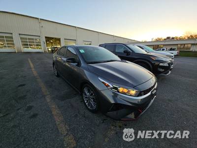 2022 Kia Forte GT-Line - zdjęcie 3 z 32 - miniatura