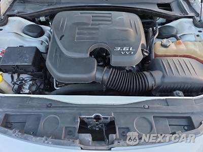 2016 Chrysler 300 Limited - zdjęcie 7 z 23 - miniatura