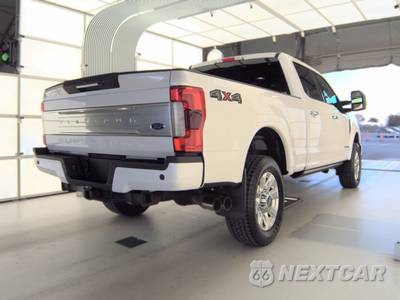 2019 Ford Super Duty F-250 Platinum Crew Cab Medium Bed - zdjęcie 4 z 28 - miniatura