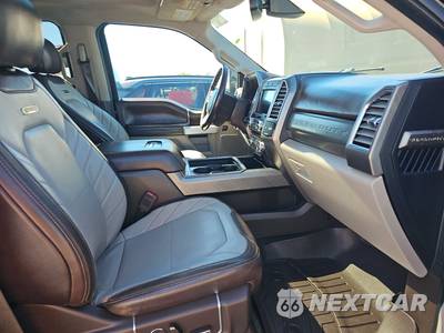 2018 Ford Super Duty F-350 Limited Crew Cab Medium Bed - zdjęcie 8 z 32 - miniatura