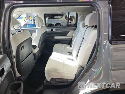 2025 Hyundai Santa Fe SE - zdjęcie 13 z 30 - miniatura