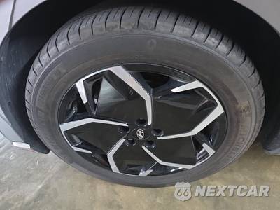 2024 Hyundai IONIQ 5 Limited - zdjęcie 17 z 37 - miniatura
