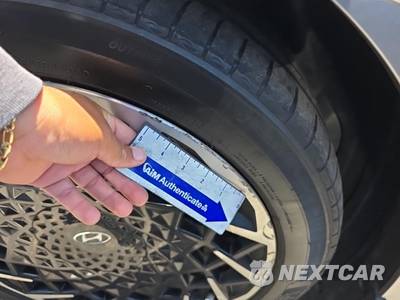 2023 Hyundai IONIQ 5 Limited - zdjęcie 24 z 33 - miniatura