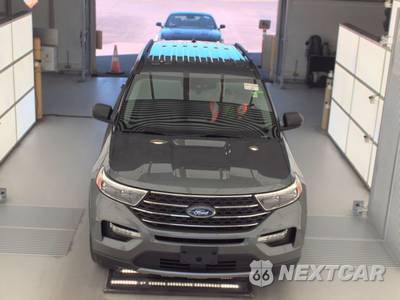 2024 Ford Explorer XLT - zdjęcie 2 z 21 - miniatura