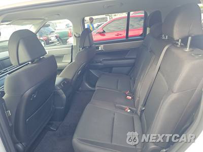 2026 Hyundai Santa Fe Hybrid SE - zdjęcie 13 z 21 - miniatura