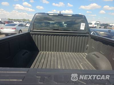 2026 Toyota Tundra SR Crew Cab Short Bed - zdjęcie 16 z 18 - miniatura