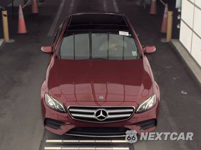 2018 Mercedes-Benz E 300 Sedan - zdjęcie 2 z 20 - miniatura