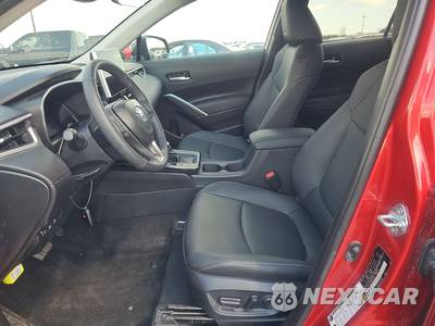 2026 Toyota Corolla Cross XLE - zdjęcie 7 z 20 - miniatura