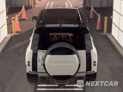2025 Land Rover Defender 130 X-Dynamic SE - zdjęcie 5 z 19 - miniatura