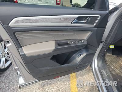 2023 Volkswagen Atlas Cross Sport 3.6L V6 SE w/Technology - zdjęcie 9 z 20 - miniatura