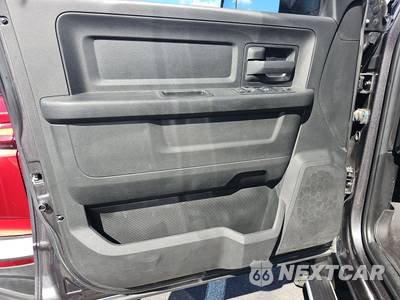 2018 Ram 2500 Tradesman Crew Cab Long Bed - zdjęcie 9 z 26 - miniatura