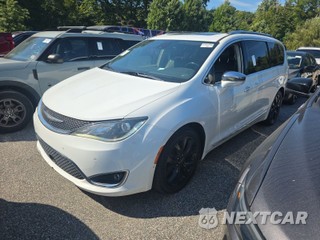 2017 Chrysler Pacifica Limited 121.6" WB