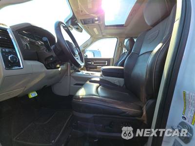 2017 Ram 3500 Laramie Longhorn Crew Cab Medium Bed - zdjęcie 7 z 27 - miniatura