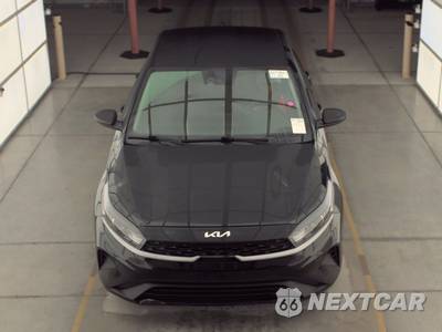 2024 Kia Forte LXS - zdjęcie 2 z 19 - miniatura