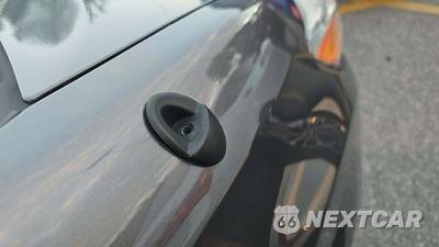 2014 Toyota Sienna XLE 8-Passenger 119.3" WB - zdjęcie 20 z 29 - miniatura