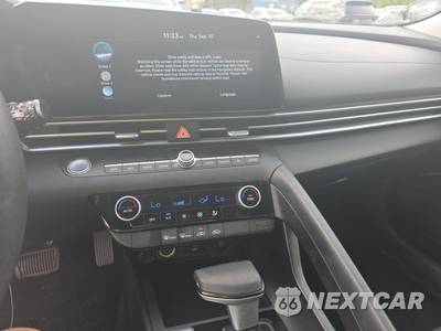 2024 Hyundai Elantra SEL - zdjęcie 11 z 36 - miniatura