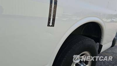 2024 Chevrolet Express 3500 Passenger Van LT 1LT 155.1" WB - zdjęcie 22 z 24 - miniatura