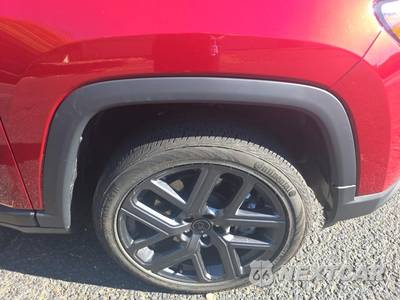 2026 Jeep Compass Limited Altitude - zdjęcie 9 z 21 - miniatura