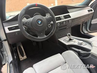 2006 BMW M5 Sedan - zdjęcie 15 z 20 - miniatura