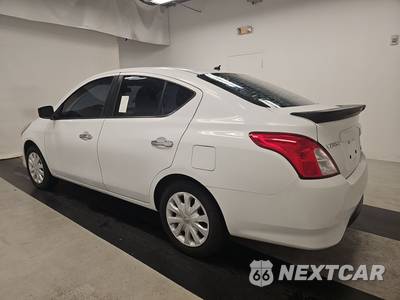 2016 Nissan Versa SV - zdjęcie 6 z 18 - miniatura