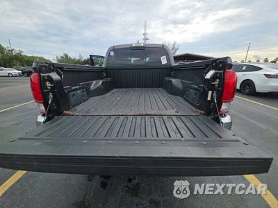2018 Toyota Tacoma SR5 Crew Cab Medium Bed - zdjęcie 16 z 18 - miniatura