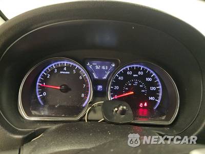 2016 Nissan Versa SV - zdjęcie 12 z 18 - miniatura