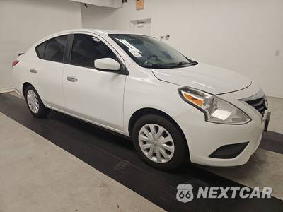 2016 Nissan Versa SV - zdjęcie 3 z 18 - miniatura