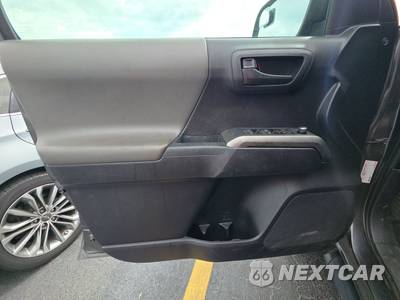 2018 Toyota Tacoma SR5 Crew Cab Medium Bed - zdjęcie 9 z 18 - miniatura