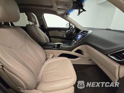 2019 Lincoln Nautilus Reserve - zdjęcie 8 z 18 - miniatura